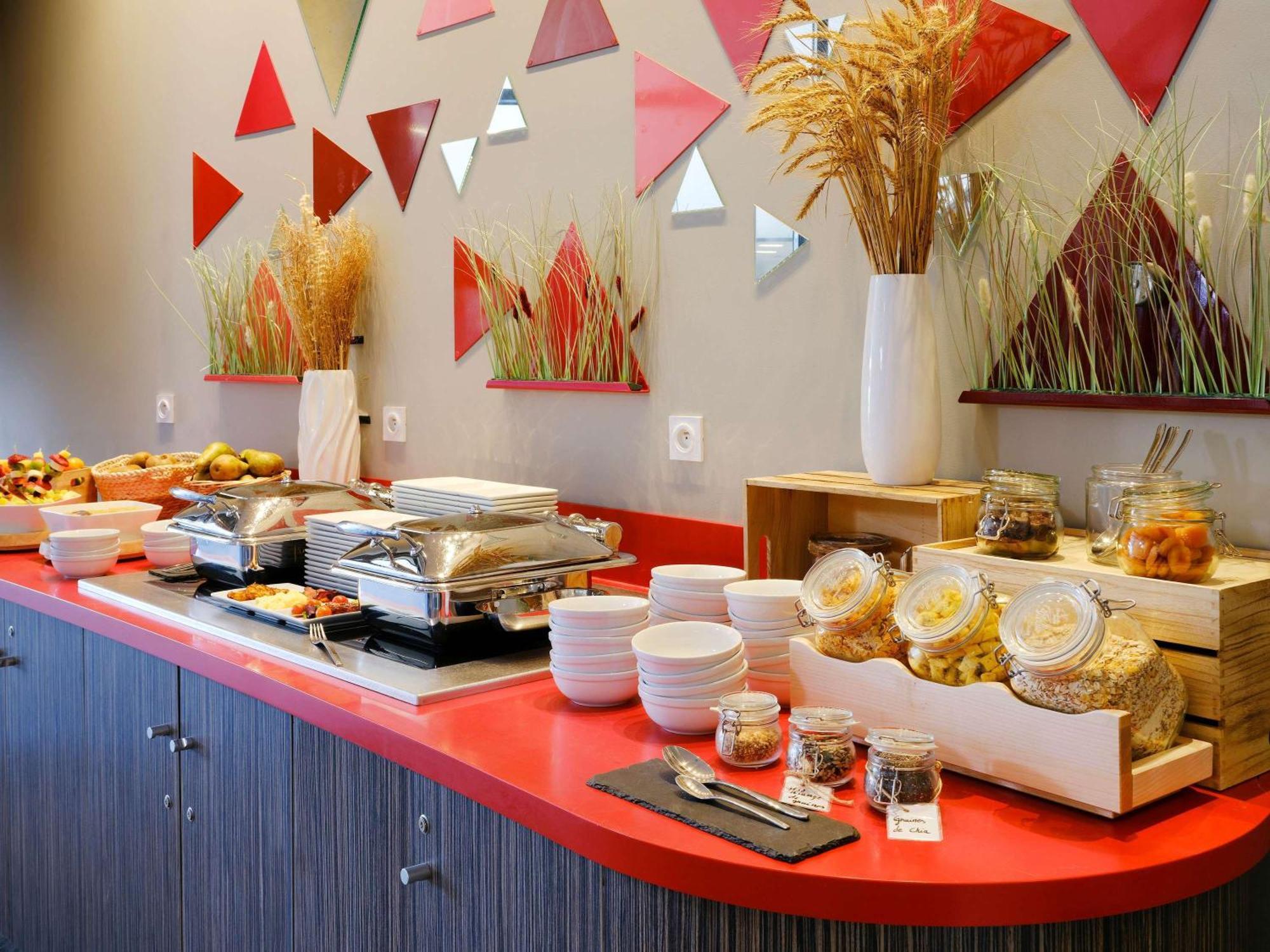 Hotel Mercure Sud 4*